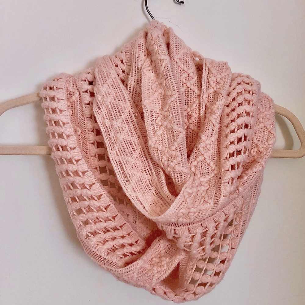 Scarf (infinity)